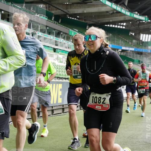 05.10.2025 - 20. swb-Marathon Bremen Michael Burmester http://msf.ph/oto/9329631 05.10.2025 13:01:17 Laufen im Stadion 58, 72, 152, 156, 335, 440, 488, 546, 672, 979, 1082, 1182, 1238, 1273, 1423, 1732, 1893, 1968, 1973, 1996, 1998, 2096, 2102, 2196, 2235, 2330, 2369, 2433, 2446, 2565, 2661, 2668, 2706, 2712, 2806, 2822, 2918, 2995, 3209, 3360, 3387, 3604, 3662, 3663, 3877, 3979, 4086, 4128, 4216, 4263, 4329, 4618, 4788, 5011, 5048, 5080, 5121, 5150, 5183, 5272, 5329, 5414, 5727, 5752, 5836, 5841, 5985, 6082, 6440, 6523, 47, 52, 283, 498, 575, 694, 1017, 1116, 2745 meine-sportfotos.de