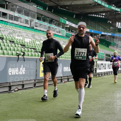 05.10.2025 - 20. swb-Marathon Bremen Michael Burmester http://msf.ph/oto/9329696 05.10.2025 13:01:22 Laufen im Stadion 58, 72, 152, 156, 335, 440, 488, 493, 546, 672, 979, 1082, 1238, 1273, 1423, 1732, 1893, 1933, 1968, 1973, 1996, 1998, 2096, 2102, 2196, 2235, 2330, 2369, 2433, 2446, 2565, 2661, 2668, 2706, 2712, 2806, 2918, 2991, 2995, 3209, 3360, 3387, 3604, 3662, 3663, 3673, 3877, 3979, 4086, 4128, 4216, 4263, 4329, 4618, 4788, 4947, 4980, 5011, 5048, 5080, 5121, 5150, 5183, 5309, 5329, 5414, 5557, 5727, 5731, 5752, 5836, 5841, 5985, 6082, 52, 498, 575, 694, 1017, 1116, 2745 meine-sportfotos.de