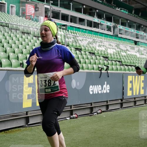 05.10.2025 - 20. swb-Marathon Bremen Michael Burmester http://msf.ph/oto/9329735 05.10.2025 13:01:27 Laufen im Stadion 58, 72, 152, 156, 335, 440, 488, 493, 546, 672, 979, 1082, 1238, 1273, 1361, 1423, 1732, 1759, 1893, 1933, 1973, 1996, 1998, 2096, 2102, 2196, 2235, 2330, 2369, 2433, 2446, 2555, 2565, 2661, 2668, 2706, 2712, 2796, 2806, 2918, 2991, 2995, 3208, 3209, 3360, 3387, 3604, 3662, 3663, 3673, 3877, 3979, 4086, 4128, 4216, 4263, 4329, 4364, 4618, 4882, 4947, 4980, 5011, 5048, 5080, 5121, 5150, 5309, 5329, 5414, 5557, 5570, 5580, 5727, 5731, 5752, 5985, 6082, 52, 575, 1017, 1116 meine-sportfotos.de