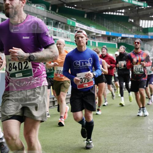 05.10.2025 - 20. swb-Marathon Bremen Michael Burmester http://msf.ph/oto/9329816 05.10.2025 13:01:35 Laufen im Stadion 58, 152, 156, 335, 428, 440, 488, 493, 546, 672, 979, 1082, 1238, 1273, 1361, 1732, 1759, 1893, 1933, 1973, 1996, 1998, 2096, 2102, 2196, 2235, 2245, 2330, 2369, 2433, 2555, 2565, 2661, 2706, 2712, 2796, 2918, 2991, 2995, 3053, 3208, 3209, 3360, 3387, 3662, 3663, 3673, 3877, 4086, 4128, 4263, 4329, 4364, 4409, 4618, 4882, 4947, 4980, 5011, 5048, 5080, 5121, 5150, 5309, 5414, 5557, 5570, 5580, 5727, 5731, 5752, 5934, 5985, 6082, 52 meine-sportfotos.de