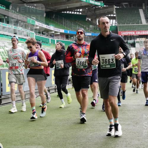 05.10.2025 - 20. swb-Marathon Bremen Michael Burmester http://msf.ph/oto/9329828 05.10.2025 13:01:36 Laufen im Stadion 58, 152, 156, 335, 428, 440, 488, 493, 546, 672, 979, 1082, 1238, 1273, 1361, 1732, 1759, 1893, 1933, 1973, 1996, 1998, 2096, 2102, 2196, 2235, 2245, 2330, 2369, 2433, 2555, 2565, 2661, 2706, 2712, 2796, 2918, 2991, 2995, 3053, 3208, 3209, 3360, 3387, 3662, 3663, 3673, 3877, 4086, 4128, 4263, 4329, 4364, 4409, 4618, 4882, 4947, 4980, 5048, 5080, 5121, 5150, 5309, 5414, 5557, 5570, 5580, 5727, 5731, 5752, 5934, 5985, 6082, 52 meine-sportfotos.de