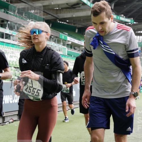 05.10.2025 - 20. swb-Marathon Bremen Michael Burmester http://msf.ph/oto/9329890 05.10.2025 13:01:42 Laufen im Stadion 58, 152, 156, 335, 428, 440, 488, 493, 546, 672, 772, 979, 1030, 1082, 1238, 1256, 1273, 1348, 1361, 1452, 1732, 1759, 1856, 1893, 1933, 1996, 2096, 2102, 2235, 2245, 2330, 2433, 2555, 2565, 2712, 2796, 2910, 2912, 2918, 2991, 2995, 3053, 3206, 3208, 3209, 3387, 3525, 3526, 3662, 3663, 3673, 3877, 4017, 4018, 4086, 4128, 4329, 4364, 4409, 4618, 4705, 4882, 4947, 4980, 5048, 5080, 5121, 5150, 5309, 5414, 5557, 5570, 5580, 5727, 5731, 5752, 5934, 5985, 6082, 6157 meine-sportfotos.de