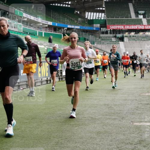 05.10.2025 - 20. swb-Marathon Bremen Michael Burmester http://msf.ph/oto/9329938 05.10.2025 13:01:47 Laufen im Stadion 58, 152, 335, 428, 440, 488, 493, 546, 672, 772, 979, 1030, 1082, 1238, 1256, 1348, 1361, 1452, 1732, 1759, 1856, 1893, 1899, 1933, 1996, 2096, 2102, 2143, 2235, 2245, 2306, 2433, 2555, 2565, 2712, 2796, 2910, 2912, 2918, 2991, 2995, 3053, 3206, 3208, 3387, 3525, 3526, 3662, 3663, 3673, 3877, 3926, 4017, 4018, 4086, 4128, 4329, 4364, 4409, 4444, 4564, 4618, 4705, 4882, 4947, 4980, 5048, 5080, 5150, 5309, 5557, 5570, 5580, 5731, 5752, 5934, 5985, 6082, 6157 meine-sportfotos.de