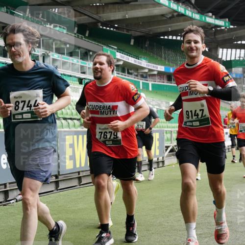 05.10.2025 - 20. swb-Marathon Bremen Michael Burmester http://msf.ph/oto/9329941 05.10.2025 12:59:48 Laufen im Stadion 27, 99, 226, 627, 807, 860, 954, 978, 1043, 1516, 1525, 1548, 1598, 1711, 1854, 2609, 2663, 2782, 2866, 2941, 2945, 3086, 3087, 3104, 3169, 3177, 3230, 3592, 3747, 3783, 3888, 4181, 4220, 4380, 4395, 4486, 4536, 4824, 4827, 5493, 5510, 6030, 6126, 6374, 6439, 6536, 6674, 6881, 7201, 7262, 7295, 7307, 7398, 7421, 7467, 7511, 7537, 7598, 7679, 7906, 7929, 8097, 8214, 8258, 8372, 8485, 8699, 8981, 9072, 10526, 219, 586, 667, 1229, 1843 meine-sportfotos.de