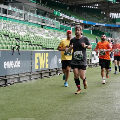 05.10.2025 - 20. swb-Marathon Bremen Michael Burmester http://msf.ph/oto/9329991 05.10.2025 13:01:52 Laufen im Stadion 152, 335, 428, 488, 493, 546, 672, 772, 979, 1030, 1082, 1256, 1348, 1361, 1452, 1732, 1744, 1759, 1856, 1893, 1899, 1924, 1933, 1996, 2096, 2102, 2143, 2235, 2245, 2306, 2433, 2555, 2565, 2796, 2910, 2912, 2918, 2991, 2995, 3053, 3206, 3208, 3387, 3525, 3526, 3662, 3663, 3673, 3877, 3926, 3930, 4017, 4018, 4086, 4329, 4364, 4409, 4444, 4564, 4618, 4705, 4882, 4947, 4980, 5150, 5309, 5557, 5570, 5580, 5731, 5893, 5934, 5985, 6082, 6157, 58, 440 meine-sportfotos.de