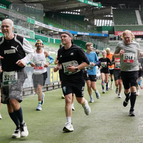 05.10.2025 - 20. swb-Marathon Bremen Michael Burmester http://msf.ph/oto/9330072 05.10.2025 13:01:59 Laufen im Stadion 152, 335, 428, 493, 546, 672, 772, 843, 979, 1030, 1256, 1348, 1361, 1452, 1732, 1744, 1759, 1856, 1893, 1899, 1924, 1933, 1996, 2096, 2102, 2143, 2245, 2272, 2306, 2433, 2555, 2565, 2796, 2910, 2912, 2918, 2991, 3053, 3206, 3208, 3217, 3387, 3525, 3526, 3662, 3663, 3673, 3861, 3877, 3926, 3930, 4017, 4018, 4086, 4364, 4409, 4444, 4477, 4564, 4618, 4688, 4705, 4847, 4882, 4947, 4980, 5150, 5309, 5557, 5570, 5580, 5731, 5893, 5934, 6157, 6328, 6382, 58, 440 meine-sportfotos.de