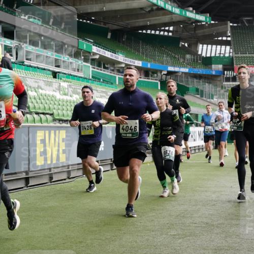 05.10.2025 - 20. swb-Marathon Bremen Michael Burmester http://msf.ph/oto/9330188 05.10.2025 13:00:10 Laufen im Stadion 47, 99, 226, 271, 283, 491, 498, 575, 627, 694, 860, 954, 978, 1116, 1471, 1525, 1548, 1606, 1806, 2007, 2504, 2518, 2609, 2745, 2782, 2866, 2915, 3040, 3086, 3087, 3104, 3160, 3169, 3177, 3230, 3237, 3293, 3549, 3592, 3605, 3783, 4034, 4035, 4046, 4181, 4202, 4220, 4380, 4536, 4592, 4661, 4824, 4879, 5493, 5627, 6126, 6208, 6389, 6439, 6536, 6636, 6674, 6704, 6762, 6881, 7295, 7307, 7398, 7421, 7537, 7598, 7679, 8258, 8372, 8699, 8981, 9072, 27, 807, 1043, 1516, 1598 meine-sportfotos.de