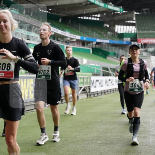 05.10.2025 - 20. swb-Marathon Bremen Michael Burmester http://msf.ph/oto/9330263 05.10.2025 13:00:16 Laufen im Stadion 47, 52, 271, 283, 491, 498, 575, 627, 694, 860, 954, 978, 1017, 1116, 1471, 1525, 1548, 1606, 1806, 2007, 2504, 2518, 2609, 2745, 2782, 2866, 2915, 3040, 3104, 3160, 3169, 3177, 3230, 3237, 3293, 3549, 3592, 3605, 3783, 4034, 4035, 4046, 4181, 4202, 4220, 4502, 4536, 4592, 4661, 4824, 4879, 5493, 5610, 5627, 5663, 6027, 6057, 6126, 6208, 6389, 6439, 6536, 6636, 6674, 6704, 6762, 6881, 7295, 7307, 7537, 7598, 7679, 8258, 8699, 27, 807, 1043, 1598 meine-sportfotos.de