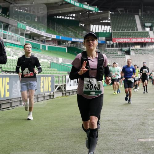 05.10.2025 - 20. swb-Marathon Bremen Michael Burmester http://msf.ph/oto/9330271 05.10.2025 13:00:16 Laufen im Stadion 47, 52, 271, 283, 491, 498, 575, 627, 694, 860, 954, 978, 1017, 1116, 1471, 1525, 1548, 1606, 1806, 2007, 2504, 2518, 2609, 2745, 2782, 2866, 2915, 3040, 3104, 3160, 3169, 3177, 3230, 3237, 3293, 3549, 3592, 3605, 3783, 4034, 4035, 4046, 4181, 4202, 4220, 4502, 4536, 4592, 4661, 4824, 4879, 5493, 5610, 5627, 5663, 6027, 6057, 6126, 6208, 6389, 6439, 6536, 6636, 6674, 6704, 6762, 6881, 7295, 7307, 7537, 7598, 7679, 8258, 8699, 27, 807, 1043, 1598 meine-sportfotos.de