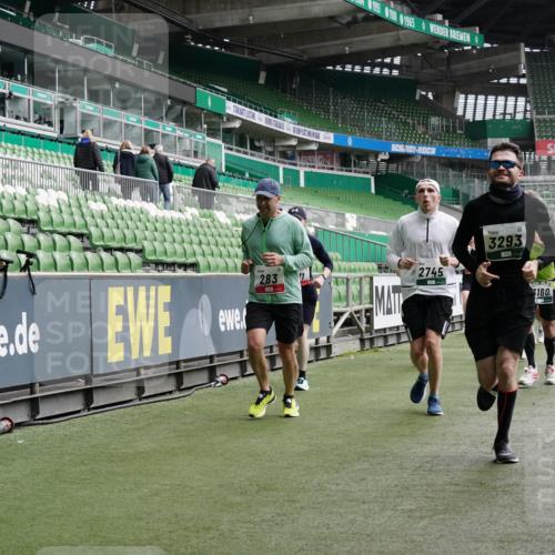 05.10.2025 - 20. swb-Marathon Bremen Michael Burmester http://msf.ph/oto/9330336 05.10.2025 13:00:22 Laufen im Stadion 47, 52, 271, 283, 491, 498, 575, 627, 694, 860, 954, 978, 1017, 1116, 1182, 1471, 1525, 1548, 1606, 1806, 2007, 2504, 2518, 2609, 2745, 2782, 2822, 2866, 2915, 3040, 3104, 3160, 3169, 3177, 3230, 3237, 3293, 3549, 3592, 3605, 3783, 4034, 4035, 4046, 4181, 4202, 4220, 4502, 4592, 4661, 4824, 4879, 5272, 5610, 5627, 5663, 5836, 6027, 6057, 6126, 6208, 6389, 6439, 6440, 6523, 6536, 6636, 6674, 6704, 6762, 6881, 7295, 7307, 7537, 7598, 7679, 8258, 8699 meine-sportfotos.de