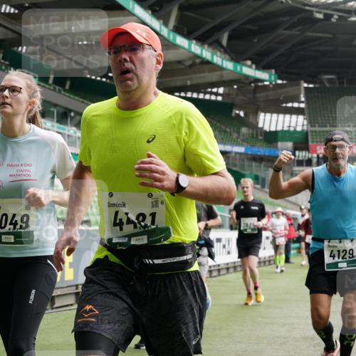 05.10.2025 - 20. swb-Marathon Bremen Michael Burmester http://msf.ph/oto/9330354 05.10.2025 13:02:24 Laufen im Stadion 97, 428, 518, 729, 772, 828, 843, 921, 1030, 1121, 1256, 1348, 1361, 1405, 1452, 1704, 1733, 1744, 1759, 1856, 1899, 1924, 2143, 2245, 2272, 2306, 2393, 2555, 2772, 2774, 2796, 2910, 2912, 3053, 3206, 3217, 3424, 3525, 3526, 3861, 3917, 3926, 3930, 4017, 4018, 4129, 4322, 4364, 4409, 4444, 4464, 4477, 4481, 4564, 4688, 4705, 4714, 4817, 4847, 4882, 4885, 4985, 5570, 5652, 5893, 5934, 6157, 6325, 6328, 6382, 7217, 7433, 7659, 152, 493, 1361, 1759, 1933 meine-sportfotos.de