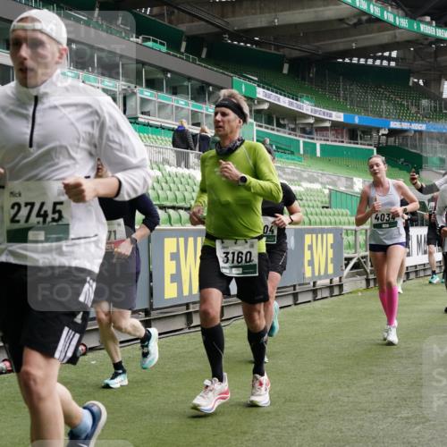 05.10.2025 - 20. swb-Marathon Bremen Michael Burmester http://msf.ph/oto/9330369 05.10.2025 13:00:24 Laufen im Stadion 47, 52, 271, 283, 491, 498, 575, 627, 694, 860, 954, 978, 1017, 1116, 1182, 1471, 1525, 1548, 1606, 1806, 2007, 2504, 2518, 2609, 2745, 2782, 2822, 2866, 2915, 3040, 3104, 3160, 3169, 3177, 3230, 3237, 3293, 3549, 3592, 3605, 3783, 4034, 4035, 4046, 4181, 4202, 4220, 4502, 4592, 4661, 4824, 4879, 5272, 5610, 5627, 5663, 5836, 5841, 6027, 6057, 6126, 6208, 6389, 6439, 6440, 6523, 6536, 6636, 6674, 6704, 6762, 6881, 7295, 7307, 7537, 7598, 7679, 8258, 8699 meine-sportfotos.de