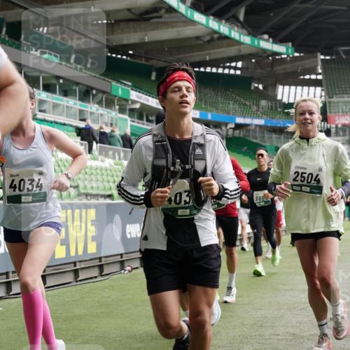 05.10.2025 - 20. swb-Marathon Bremen Michael Burmester http://msf.ph/oto/9330401 05.10.2025 13:00:26 Laufen im Stadion 47, 52, 271, 283, 491, 498, 575, 627, 694, 860, 954, 978, 1017, 1116, 1182, 1471, 1525, 1548, 1606, 1806, 1968, 2007, 2504, 2518, 2609, 2745, 2822, 2866, 2915, 3040, 3104, 3160, 3169, 3177, 3230, 3237, 3293, 3549, 3605, 3783, 4034, 4035, 4046, 4181, 4202, 4220, 4502, 4592, 4661, 4788, 4824, 4879, 5183, 5272, 5610, 5627, 5663, 5836, 5841, 6027, 6057, 6126, 6208, 6389, 6440, 6523, 6536, 6636, 6674, 6704, 6762, 6881, 7295, 7307, 7537, 7598, 7679, 8258, 8699 meine-sportfotos.de