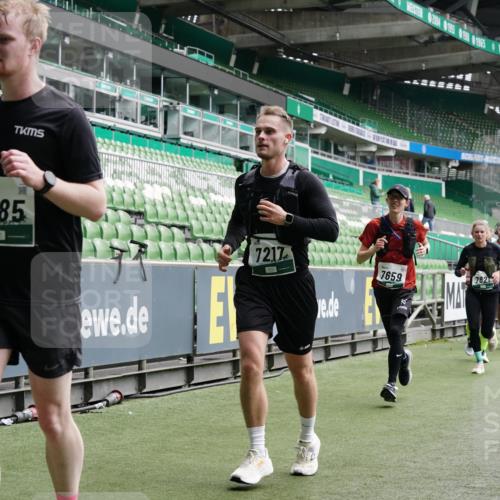 05.10.2025 - 20. swb-Marathon Bremen Michael Burmester http://msf.ph/oto/9330406 05.10.2025 13:02:27 Laufen im Stadion 97, 428, 518, 721, 729, 772, 828, 843, 921, 1030, 1121, 1256, 1348, 1405, 1452, 1704, 1733, 1744, 1856, 1899, 1924, 2143, 2245, 2272, 2306, 2393, 2772, 2774, 2910, 2912, 3053, 3206, 3217, 3424, 3525, 3526, 3861, 3917, 3926, 3930, 4017, 4018, 4129, 4322, 4409, 4444, 4464, 4477, 4481, 4564, 4688, 4705, 4714, 4817, 4847, 4885, 4985, 5570, 5652, 5755, 5893, 5934, 6157, 6325, 6328, 6382, 7217, 7433, 7659, 8957, 152, 493, 1361, 1759, 1933, 2555, 2796 meine-sportfotos.de
