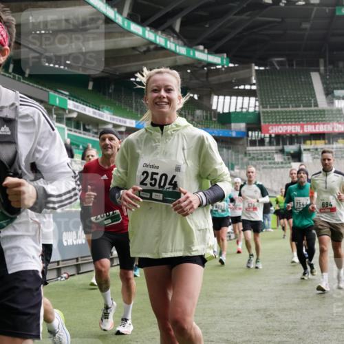 05.10.2025 - 20. swb-Marathon Bremen Michael Burmester http://msf.ph/oto/9330413 05.10.2025 13:00:27 Laufen im Stadion 47, 52, 271, 283, 491, 498, 575, 627, 694, 860, 954, 978, 1017, 1116, 1182, 1471, 1525, 1548, 1606, 1806, 1968, 2007, 2504, 2518, 2609, 2745, 2822, 2915, 3040, 3104, 3160, 3169, 3177, 3230, 3237, 3293, 3549, 3605, 3783, 4034, 4035, 4046, 4181, 4202, 4220, 4502, 4592, 4661, 4788, 4824, 4879, 5183, 5272, 5329, 5610, 5627, 5663, 5836, 5841, 6027, 6057, 6126, 6208, 6389, 6440, 6523, 6536, 6636, 6674, 6704, 6762, 6881, 7295, 7307, 7537, 7598, 7679, 8258, 8699 meine-sportfotos.de