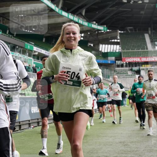 05.10.2025 - 20. swb-Marathon Bremen Michael Burmester http://msf.ph/oto/9330416 05.10.2025 13:00:27 Laufen im Stadion 47, 52, 271, 283, 491, 498, 575, 627, 694, 860, 954, 978, 1017, 1116, 1182, 1471, 1525, 1548, 1606, 1806, 1968, 2007, 2504, 2518, 2609, 2745, 2822, 2915, 3040, 3104, 3160, 3169, 3177, 3230, 3237, 3293, 3549, 3605, 3783, 4034, 4035, 4046, 4181, 4202, 4220, 4502, 4592, 4661, 4788, 4824, 4879, 5183, 5272, 5329, 5610, 5627, 5663, 5836, 5841, 6027, 6057, 6126, 6208, 6389, 6440, 6523, 6536, 6636, 6674, 6704, 6762, 6881, 7295, 7307, 7537, 7598, 7679, 8258, 8699 meine-sportfotos.de