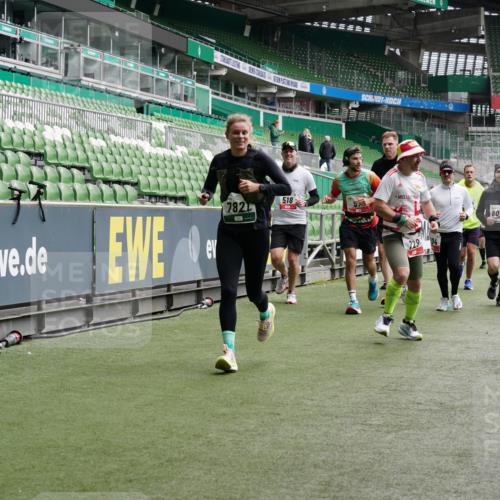 05.10.2025 - 20. swb-Marathon Bremen Michael Burmester http://msf.ph/oto/9330436 05.10.2025 13:02:29 Laufen im Stadion 97, 293, 428, 518, 721, 729, 772, 828, 843, 921, 1030, 1121, 1256, 1348, 1405, 1452, 1704, 1733, 1744, 1856, 1899, 1924, 1944, 2143, 2272, 2306, 2393, 2772, 2774, 2910, 2912, 3053, 3206, 3217, 3424, 3525, 3526, 3861, 3917, 3926, 3930, 4017, 4018, 4129, 4322, 4409, 4444, 4464, 4477, 4481, 4564, 4688, 4705, 4714, 4817, 4847, 4885, 4985, 5652, 5755, 5893, 5934, 6157, 6325, 6328, 6382, 7217, 7433, 7659, 8957, 152, 493, 1361, 1759, 1933, 2245, 2555, 2796 meine-sportfotos.de