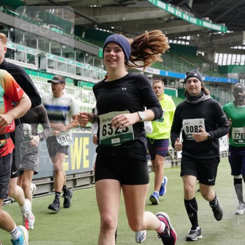 05.10.2025 - 20. swb-Marathon Bremen Michael Burmester http://msf.ph/oto/9330489 05.10.2025 13:02:33 Laufen im Stadion 97, 293, 518, 616, 721, 729, 772, 828, 843, 921, 1030, 1121, 1256, 1348, 1405, 1452, 1704, 1733, 1744, 1856, 1899, 1924, 1944, 2143, 2272, 2306, 2393, 2772, 2774, 2910, 2912, 3206, 3217, 3424, 3525, 3526, 3861, 3917, 3926, 3930, 4017, 4018, 4129, 4322, 4409, 4444, 4464, 4477, 4481, 4564, 4688, 4705, 4714, 4817, 4847, 4885, 4985, 5652, 5755, 5884, 5893, 5934, 6157, 6325, 6328, 6382, 7217, 7407, 7433, 7659, 8526, 8957, 428, 493, 1361, 1759, 1933, 2245, 2555, 2796 meine-sportfotos.de