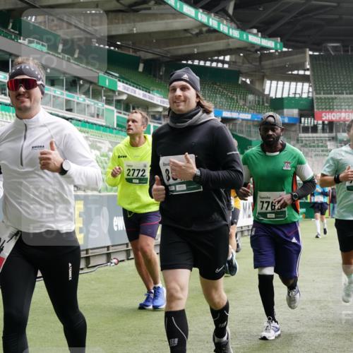 05.10.2025 - 20. swb-Marathon Bremen Michael Burmester http://msf.ph/oto/9330497 05.10.2025 13:02:34 Laufen im Stadion 97, 293, 518, 616, 721, 729, 772, 828, 843, 921, 1030, 1121, 1256, 1348, 1405, 1452, 1704, 1733, 1744, 1856, 1899, 1924, 1944, 2143, 2272, 2306, 2393, 2772, 2774, 2910, 2912, 3206, 3217, 3424, 3525, 3526, 3861, 3917, 3926, 3930, 4017, 4018, 4129, 4322, 4409, 4444, 4464, 4477, 4481, 4564, 4688, 4705, 4714, 4817, 4847, 4885, 4985, 5652, 5755, 5884, 5893, 5934, 6157, 6325, 6328, 6382, 7217, 7407, 7433, 7659, 8526, 8957, 428, 493, 1361, 1759, 1933, 2245, 2555, 2796 meine-sportfotos.de