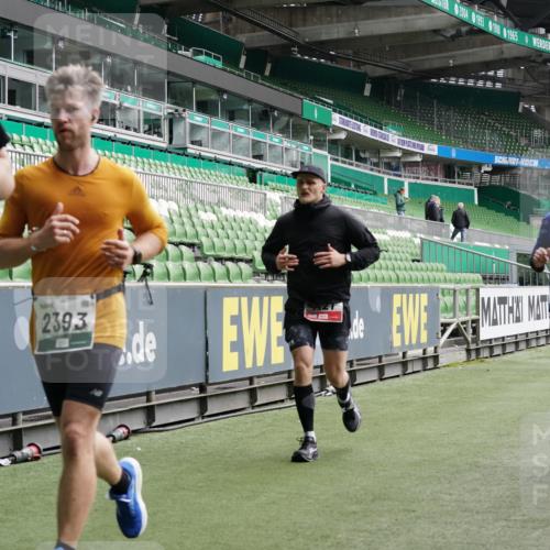 05.10.2025 - 20. swb-Marathon Bremen Michael Burmester http://msf.ph/oto/9330529 05.10.2025 13:02:37 Laufen im Stadion 97, 293, 518, 616, 721, 729, 772, 828, 843, 921, 1030, 1121, 1256, 1348, 1405, 1452, 1704, 1733, 1744, 1856, 1899, 1924, 1944, 2143, 2272, 2306, 2393, 2772, 2774, 2910, 2912, 3206, 3217, 3424, 3525, 3526, 3861, 3917, 3926, 3930, 4017, 4018, 4129, 4321, 4322, 4444, 4464, 4477, 4481, 4564, 4688, 4705, 4714, 4817, 4847, 4885, 4985, 5652, 5755, 5884, 5893, 6157, 6325, 6328, 6382, 7217, 7407, 7433, 7659, 8526, 8957, 428, 493, 1361, 1759, 1933, 2245, 2555, 2796 meine-sportfotos.de