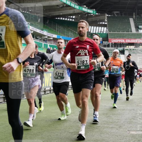 05.10.2025 - 20. swb-Marathon Bremen Michael Burmester http://msf.ph/oto/9330595 05.10.2025 13:00:44 Laufen im Stadion 47, 52, 72, 156, 271, 283, 491, 498, 575, 627, 694, 1017, 1116, 1182, 1273, 1423, 1471, 1606, 1806, 1968, 1973, 1998, 2007, 2196, 2369, 2446, 2504, 2518, 2661, 2668, 2706, 2745, 2806, 2822, 2915, 3040, 3160, 3177, 3237, 3293, 3360, 3549, 3604, 3605, 3979, 4034, 4035, 4046, 4202, 4216, 4263, 4502, 4592, 4661, 4788, 4879, 5011, 5183, 5272, 5329, 5610, 5627, 5663, 5836, 5841, 6027, 6057, 6208, 6389, 6440, 6523, 6636, 6704, 6762, 6881, 7537 meine-sportfotos.de