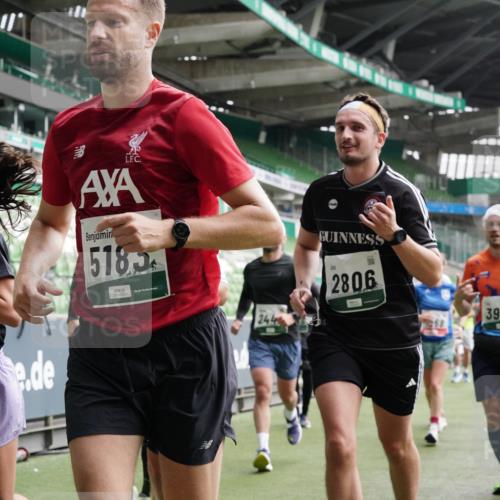 05.10.2025 - 20. swb-Marathon Bremen Michael Burmester http://msf.ph/oto/9330606 05.10.2025 13:00:45 Laufen im Stadion 47, 52, 72, 156, 271, 283, 491, 498, 575, 627, 694, 1017, 1116, 1182, 1273, 1423, 1471, 1606, 1806, 1968, 1973, 1998, 2007, 2196, 2330, 2369, 2446, 2504, 2518, 2661, 2668, 2706, 2745, 2806, 2822, 2915, 3040, 3160, 3177, 3237, 3293, 3360, 3549, 3604, 3605, 3979, 4034, 4035, 4046, 4202, 4216, 4263, 4502, 4592, 4661, 4788, 4879, 5011, 5121, 5183, 5272, 5329, 5610, 5627, 5663, 5836, 5841, 6027, 6057, 6208, 6389, 6440, 6523, 6636, 6704, 6762 meine-sportfotos.de