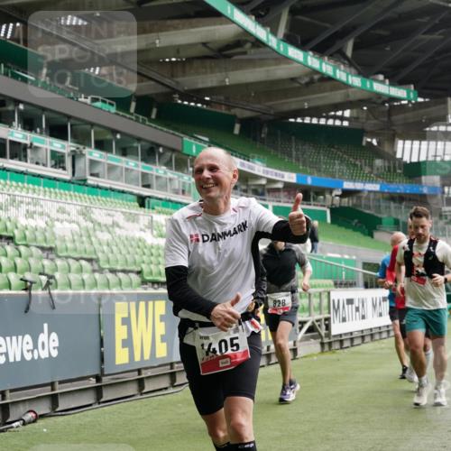 05.10.2025 - 20. swb-Marathon Bremen Michael Burmester http://msf.ph/oto/9330654 05.10.2025 13:02:48 Laufen im Stadion 97, 293, 518, 616, 721, 729, 764, 828, 843, 921, 1121, 1405, 1568, 1670, 1704, 1733, 1744, 1836, 1924, 1944, 2272, 2357, 2393, 2772, 2774, 2984, 3019, 3147, 3217, 3424, 3861, 3917, 3930, 4026, 4129, 4321, 4322, 4464, 4477, 4481, 4688, 4714, 4817, 4847, 4885, 4985, 5652, 5755, 5884, 5893, 6215, 6325, 6328, 6382, 6481, 6666, 7217, 7407, 7433, 7659, 8375, 8526, 8957, 428, 772, 1030, 1256, 1348, 1452, 1856, 1899, 2143, 2245, 2306, 2910 meine-sportfotos.de