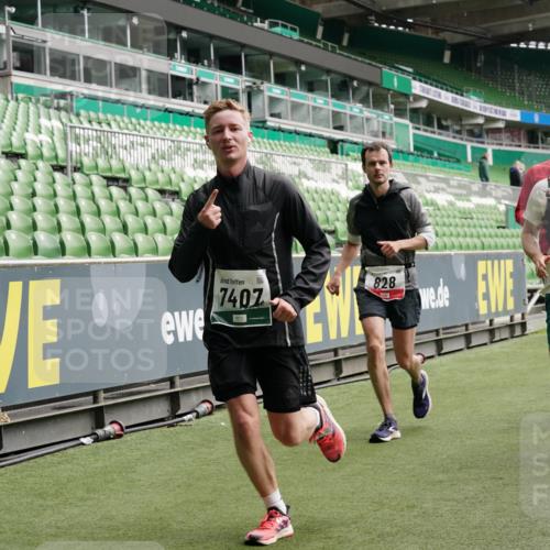 05.10.2025 - 20. swb-Marathon Bremen Michael Burmester http://msf.ph/oto/9330666 05.10.2025 13:02:50 Laufen im Stadion 97, 293, 518, 616, 721, 729, 764, 828, 843, 921, 1121, 1405, 1568, 1670, 1704, 1733, 1836, 1944, 2272, 2357, 2393, 2772, 2774, 2984, 3019, 3147, 3217, 3424, 3861, 3917, 3930, 4026, 4129, 4321, 4322, 4464, 4477, 4481, 4688, 4714, 4817, 4847, 4885, 4985, 5652, 5755, 5884, 5893, 6215, 6325, 6328, 6382, 6417, 6481, 6666, 7217, 7407, 7433, 7659, 8375, 8526, 8957, 428, 772, 1030, 1256, 1348, 1452, 1744, 1856, 1899, 1924, 2143, 2306, 2910 meine-sportfotos.de