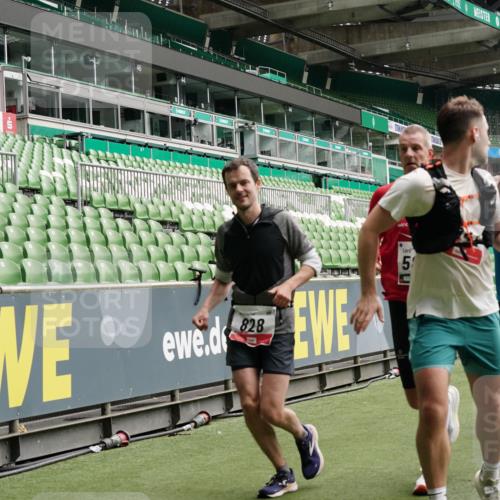 05.10.2025 - 20. swb-Marathon Bremen Michael Burmester http://msf.ph/oto/9330674 05.10.2025 13:02:51 Laufen im Stadion 97, 293, 518, 616, 721, 729, 764, 828, 843, 921, 1121, 1405, 1568, 1670, 1704, 1733, 1836, 1944, 2272, 2357, 2393, 2407, 2772, 2774, 2984, 3019, 3147, 3217, 3424, 3861, 3917, 4026, 4129, 4321, 4322, 4464, 4477, 4481, 4688, 4714, 4817, 4847, 4885, 4985, 5652, 5755, 5884, 6215, 6325, 6328, 6382, 6417, 6481, 6666, 7217, 7407, 7433, 7659, 8375, 8526, 8957, 428, 772, 1030, 1256, 1348, 1452, 1744, 1856, 1899, 1924, 2143, 2306, 2910 meine-sportfotos.de