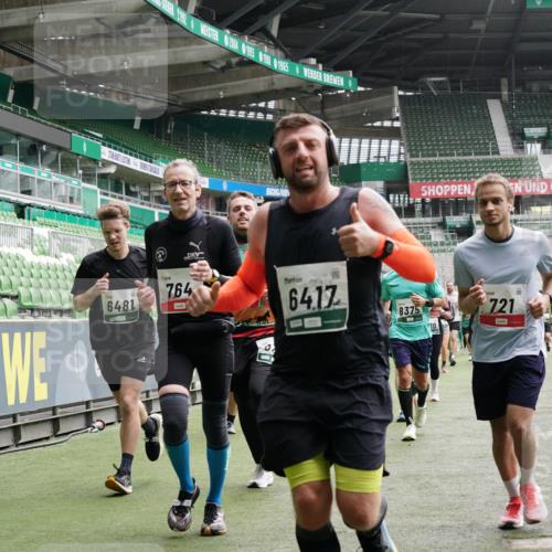 05.10.2025 - 20. swb-Marathon Bremen Michael Burmester http://msf.ph/oto/9330770 05.10.2025 13:03:03 Laufen im Stadion 97, 227, 293, 375, 396, 518, 527, 616, 721, 729, 764, 828, 1121, 1178, 1405, 1425, 1469, 1568, 1670, 1704, 1705, 1733, 1836, 1944, 2357, 2393, 2407, 2597, 2696, 2772, 2791, 2960, 2984, 3019, 3147, 3424, 3917, 4026, 4129, 4321, 4322, 4464, 4481, 4714, 4769, 4817, 4885, 5431, 5527, 5755, 5763, 5867, 5884, 6215, 6325, 6417, 6481, 6666, 7217, 7315, 7316, 7407, 7433, 7540, 7607, 7653, 7659, 8375, 8526, 8957, 843, 921, 1744, 1899, 1924, 2143, 2272, 2306, 2774, 3217, 4129, 4847 meine-sportfotos.de