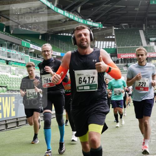 05.10.2025 - 20. swb-Marathon Bremen Michael Burmester http://msf.ph/oto/9330774 05.10.2025 13:03:03 Laufen im Stadion 97, 227, 293, 375, 396, 518, 527, 616, 721, 729, 764, 828, 1121, 1178, 1405, 1425, 1469, 1568, 1670, 1704, 1705, 1733, 1836, 1944, 2357, 2393, 2407, 2597, 2696, 2772, 2791, 2960, 2984, 3019, 3147, 3424, 3917, 4026, 4129, 4321, 4322, 4464, 4481, 4714, 4769, 4817, 4885, 5431, 5527, 5755, 5763, 5867, 5884, 6215, 6325, 6417, 6481, 6666, 7217, 7315, 7316, 7407, 7433, 7540, 7607, 7653, 7659, 8375, 8526, 8957, 843, 921, 1744, 1899, 1924, 2143, 2272, 2306, 2774, 3217, 4129, 4847 meine-sportfotos.de