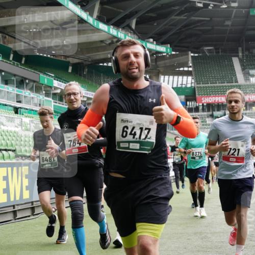 05.10.2025 - 20. swb-Marathon Bremen Michael Burmester http://msf.ph/oto/9330778 05.10.2025 13:03:03 Laufen im Stadion 97, 227, 293, 375, 396, 518, 527, 616, 721, 729, 764, 828, 1121, 1178, 1405, 1425, 1469, 1568, 1670, 1704, 1705, 1733, 1836, 1944, 2357, 2393, 2407, 2597, 2696, 2772, 2791, 2960, 2984, 3019, 3147, 3424, 3917, 4026, 4129, 4321, 4322, 4464, 4481, 4714, 4769, 4817, 4885, 5431, 5527, 5755, 5763, 5867, 5884, 6215, 6325, 6417, 6481, 6666, 7217, 7315, 7316, 7407, 7433, 7540, 7607, 7653, 7659, 8375, 8526, 8957, 843, 921, 1744, 1899, 1924, 2143, 2272, 2306, 2774, 3217, 4129, 4847 meine-sportfotos.de