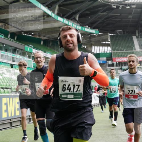 05.10.2025 - 20. swb-Marathon Bremen Michael Burmester http://msf.ph/oto/9330782 05.10.2025 13:03:03 Laufen im Stadion 97, 227, 293, 375, 396, 518, 527, 616, 721, 729, 764, 828, 1121, 1178, 1405, 1425, 1469, 1568, 1670, 1704, 1705, 1733, 1836, 1944, 2357, 2393, 2407, 2597, 2696, 2772, 2791, 2960, 2984, 3019, 3147, 3424, 3917, 4026, 4129, 4321, 4322, 4464, 4481, 4714, 4769, 4817, 4885, 5431, 5527, 5755, 5763, 5867, 5884, 6215, 6325, 6417, 6481, 6666, 7217, 7315, 7316, 7407, 7433, 7540, 7607, 7653, 7659, 8375, 8526, 8957, 843, 921, 1744, 1899, 1924, 2143, 2272, 2306, 2774, 3217, 4129, 4847 meine-sportfotos.de