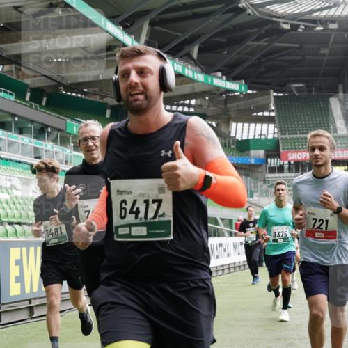 05.10.2025 - 20. swb-Marathon Bremen Michael Burmester http://msf.ph/oto/9330786 05.10.2025 13:03:03 Laufen im Stadion 97, 227, 293, 375, 396, 518, 527, 616, 721, 729, 764, 828, 1121, 1178, 1405, 1425, 1469, 1568, 1670, 1704, 1705, 1733, 1836, 1944, 2357, 2393, 2407, 2597, 2696, 2772, 2791, 2960, 2984, 3019, 3147, 3424, 3917, 4026, 4129, 4321, 4322, 4464, 4481, 4714, 4769, 4817, 4885, 5431, 5527, 5755, 5763, 5867, 5884, 6215, 6325, 6417, 6481, 6666, 7217, 7315, 7316, 7407, 7433, 7540, 7607, 7653, 7659, 8375, 8526, 8957, 843, 921, 1744, 1899, 1924, 2143, 2272, 2306, 2774, 3217, 4129, 4847 meine-sportfotos.de