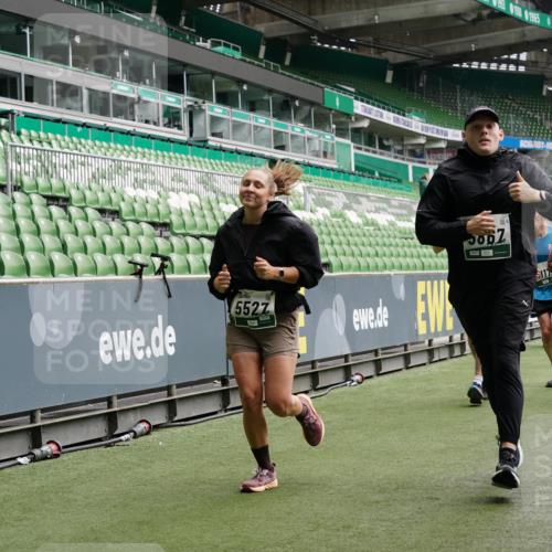 05.10.2025 - 20. swb-Marathon Bremen Michael Burmester http://msf.ph/oto/9330867 05.10.2025 13:03:11 Laufen im Stadion 227, 293, 375, 396, 518, 527, 616, 721, 725, 764, 828, 1121, 1178, 1275, 1405, 1425, 1469, 1507, 1568, 1670, 1704, 1705, 1733, 1836, 1944, 2357, 2393, 2407, 2597, 2696, 2772, 2791, 2960, 2984, 3019, 3147, 3313, 3424, 3917, 4026, 4321, 4322, 4714, 4767, 4769, 4885, 5410, 5431, 5527, 5755, 5763, 5867, 5884, 6138, 6215, 6325, 6417, 6481, 6666, 7217, 7315, 7316, 7407, 7433, 7540, 7607, 7653, 7659, 8375, 8526, 8957, 97, 518, 729, 843, 921, 1704, 2272, 2774, 3217, 4129, 4847 meine-sportfotos.de