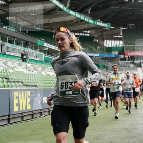 05.10.2025 - 20. swb-Marathon Bremen Michael Burmester http://msf.ph/oto/9330883 05.10.2025 13:03:54 Laufen im Stadion 360, 396, 414, 527, 592, 725, 898, 958, 1019, 1067, 1084, 1178, 1275, 1331, 1336, 1413, 1425, 1468, 1469, 1507, 1514, 1695, 1705, 1914, 1975, 2016, 2339, 2375, 2567, 2597, 2696, 2791, 3037, 3072, 3313, 3485, 4005, 4053, 4087, 4335, 4453, 4462, 4524, 4528, 4637, 4638, 4651, 4767, 4769, 4793, 4840, 5043, 5137, 5162, 5212, 5236, 5343, 5410, 5431, 5489, 5523, 5763, 5832, 5867, 5966, 5969, 6011, 6138, 6145, 6287, 6414, 6447, 6529, 6584, 6635, 7315, 7316, 7607, 7653, 227, 375 meine-sportfotos.de