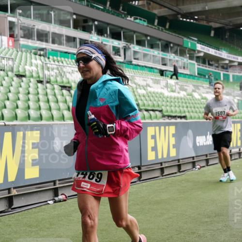 05.10.2025 - 20. swb-Marathon Bremen Michael Burmester http://msf.ph/oto/9331080 05.10.2025 13:03:28 Laufen im Stadion 227, 293, 375, 396, 527, 616, 725, 764, 958, 1067, 1178, 1275, 1331, 1336, 1425, 1469, 1507, 1514, 1568, 1670, 1705, 1836, 1944, 2016, 2339, 2357, 2375, 2407, 2567, 2597, 2696, 2791, 2960, 2984, 3019, 3037, 3147, 3313, 4026, 4321, 4528, 4767, 4769, 5162, 5236, 5410, 5431, 5489, 5523, 5527, 5763, 5867, 5884, 5966, 6138, 6145, 6215, 6414, 6417, 6447, 6481, 6529, 6666, 7315, 7316, 7407, 7540, 7607, 7653, 8375, 8526, 97, 293, 518, 721, 729, 1121, 1704, 1733, 2393, 2772, 3424, 3917 meine-sportfotos.de