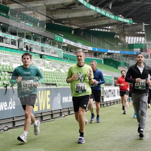 05.10.2025 - 20. swb-Marathon Bremen Michael Burmester http://msf.ph/oto/9331181 05.10.2025 13:04:18 Laufen im Stadion 100, 360, 414, 421, 470, 490, 592, 607, 898, 1012, 1019, 1080, 1084, 1336, 1413, 1468, 1478, 1695, 1852, 1914, 1975, 1997, 2016, 2086, 2333, 2567, 2617, 2664, 2989, 3037, 3072, 3346, 3433, 3483, 3485, 3658, 3901, 4001, 4005, 4053, 4087, 4243, 4244, 4335, 4453, 4462, 4501, 4524, 4528, 4627, 4637, 4638, 4651, 4757, 4793, 4803, 4840, 4858, 4928, 5043, 5082, 5137, 5162, 5212, 5236, 5247, 5343, 5446, 5464, 5489, 5832, 5966, 5969, 6011, 6145, 6287, 6414, 6447, 6529, 6584, 6635, 396 meine-sportfotos.de