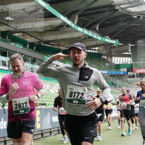 05.10.2025 - 20. swb-Marathon Bremen Michael Burmester http://msf.ph/oto/9331232 05.10.2025 13:04:22 Laufen im Stadion 100, 360, 414, 421, 470, 490, 592, 607, 898, 1012, 1019, 1080, 1084, 1336, 1413, 1468, 1478, 1695, 1852, 1914, 1975, 1997, 2086, 2333, 2399, 2617, 2664, 2901, 2989, 3037, 3072, 3346, 3433, 3483, 3485, 3658, 3901, 4001, 4005, 4053, 4087, 4243, 4244, 4335, 4453, 4462, 4501, 4524, 4528, 4627, 4637, 4638, 4651, 4757, 4793, 4803, 4838, 4840, 4858, 4928, 5043, 5082, 5137, 5162, 5212, 5236, 5247, 5343, 5446, 5464, 5489, 5832, 5969, 6011, 6145, 6287, 6529, 6584, 6635, 396 meine-sportfotos.de