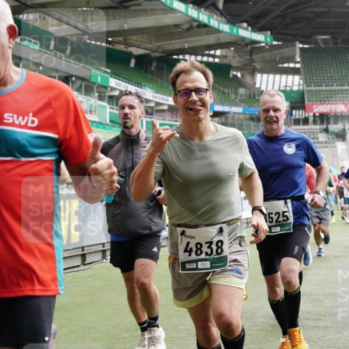 05.10.2025 - 20. swb-Marathon Bremen Michael Burmester http://msf.ph/oto/9331342 05.10.2025 13:04:39 Laufen im Stadion 100, 360, 421, 470, 490, 607, 712, 1012, 1019, 1061, 1080, 1084, 1132, 1413, 1468, 1478, 1695, 1746, 1765, 1834, 1852, 1914, 1997, 2009, 2086, 2333, 2399, 2536, 2584, 2617, 2664, 2802, 2901, 2989, 3008, 3072, 3216, 3346, 3413, 3433, 3483, 3485, 3561, 3658, 3901, 4001, 4005, 4187, 4241, 4243, 4244, 4335, 4501, 4524, 4627, 4634, 4637, 4638, 4671, 4757, 4793, 4803, 4838, 4840, 4858, 4928, 5082, 5137, 5212, 5247, 5286, 5295, 5343, 5446, 5464, 5832, 5969, 6011, 6287, 1336 meine-sportfotos.de