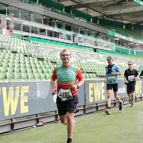 05.10.2025 - 20. swb-Marathon Bremen Michael Burmester http://msf.ph/oto/9331390 05.10.2025 13:04:45 Laufen im Stadion 100, 199, 406, 421, 470, 490, 607, 712, 858, 1012, 1061, 1080, 1084, 1132, 1404, 1455, 1468, 1478, 1480, 1746, 1765, 1834, 1852, 1914, 1997, 2009, 2086, 2333, 2399, 2536, 2584, 2617, 2664, 2802, 2901, 2989, 3008, 3216, 3346, 3413, 3433, 3445, 3483, 3561, 3658, 3901, 4001, 4005, 4187, 4241, 4243, 4244, 4501, 4524, 4627, 4634, 4637, 4638, 4671, 4757, 4803, 4838, 4840, 4858, 4928, 5082, 5212, 5247, 5286, 5295, 5343, 5446, 5464, 5614, 5832, 5969, 6287 meine-sportfotos.de