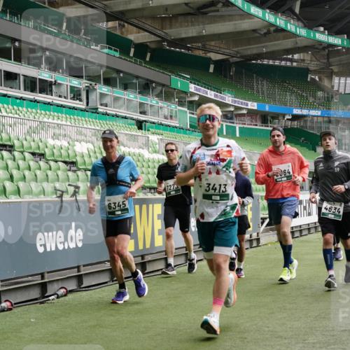 05.10.2025 - 20. swb-Marathon Bremen Michael Burmester http://msf.ph/oto/9331396 05.10.2025 13:04:46 Laufen im Stadion 100, 190, 199, 406, 421, 470, 490, 607, 712, 858, 1012, 1061, 1080, 1084, 1132, 1404, 1455, 1468, 1478, 1480, 1746, 1765, 1834, 1852, 1914, 1997, 2009, 2086, 2333, 2399, 2536, 2584, 2617, 2664, 2802, 2901, 2989, 3008, 3216, 3346, 3413, 3433, 3445, 3483, 3561, 3658, 3901, 4001, 4005, 4187, 4241, 4243, 4244, 4501, 4524, 4627, 4634, 4637, 4638, 4671, 4757, 4803, 4838, 4840, 4855, 4858, 4928, 5082, 5212, 5247, 5286, 5295, 5446, 5464, 5614, 5832, 5969, 6287 meine-sportfotos.de