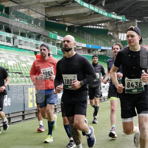 05.10.2025 - 20. swb-Marathon Bremen Michael Burmester http://msf.ph/oto/9331406 05.10.2025 13:04:48 Laufen im Stadion 100, 190, 199, 406, 421, 470, 490, 607, 712, 858, 924, 1012, 1061, 1080, 1132, 1404, 1455, 1478, 1480, 1746, 1765, 1834, 1852, 1914, 1997, 2009, 2086, 2333, 2399, 2536, 2584, 2617, 2664, 2802, 2901, 2989, 3008, 3049, 3216, 3346, 3378, 3380, 3413, 3433, 3445, 3483, 3561, 3658, 3901, 4001, 4187, 4241, 4243, 4244, 4376, 4501, 4524, 4627, 4634, 4637, 4638, 4671, 4757, 4803, 4838, 4840, 4855, 4858, 4928, 5082, 5212, 5247, 5286, 5295, 5446, 5464, 5614, 5832, 5904, 5969, 6287 meine-sportfotos.de