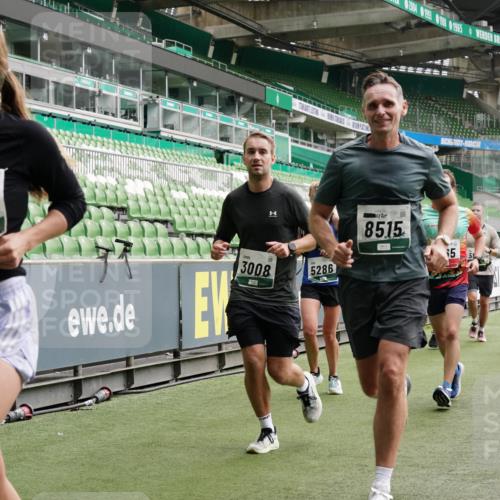 05.10.2025 - 20. swb-Marathon Bremen Michael Burmester http://msf.ph/oto/9331441 05.10.2025 13:04:55 Laufen im Stadion 100, 190, 199, 406, 421, 470, 490, 607, 678, 712, 858, 924, 1012, 1061, 1080, 1132, 1404, 1455, 1478, 1480, 1545, 1746, 1765, 1834, 1852, 1867, 1990, 1997, 2009, 2086, 2190, 2333, 2399, 2536, 2584, 2604, 2617, 2664, 2802, 2901, 2935, 2989, 3008, 3049, 3216, 3346, 3378, 3380, 3413, 3433, 3445, 3483, 3561, 3658, 3799, 3901, 4001, 4055, 4187, 4207, 4241, 4243, 4244, 4376, 4501, 4627, 4634, 4671, 4757, 4803, 4838, 4855, 4858, 4928, 5082, 5247, 5286, 5295, 5446, 5464, 5614, 5904 meine-sportfotos.de