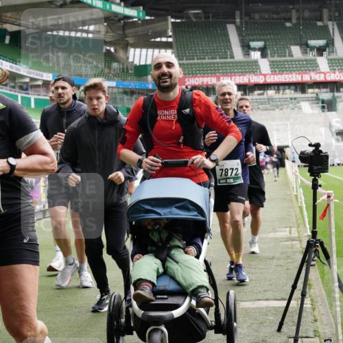 05.10.2025 - 20. swb-Marathon Bremen Michael Burmester http://msf.ph/oto/9331523 05.10.2025 13:05:08 Laufen im Stadion 190, 199, 406, 421, 490, 678, 712, 858, 924, 1061, 1132, 1228, 1404, 1455, 1480, 1545, 1746, 1765, 1834, 1840, 1867, 1990, 2009, 2058, 2086, 2190, 2399, 2536, 2584, 2604, 2664, 2785, 2802, 2901, 2935, 2989, 3008, 3025, 3049, 3216, 3378, 3380, 3413, 3433, 3445, 3483, 3561, 3658, 3799, 3837, 3901, 4001, 4055, 4187, 4207, 4241, 4244, 4326, 4332, 4376, 4501, 4627, 4634, 4665, 4671, 4838, 4855, 4858, 4892, 4904, 5082, 5247, 5286, 5295, 5382, 5614, 5904, 6283 meine-sportfotos.de