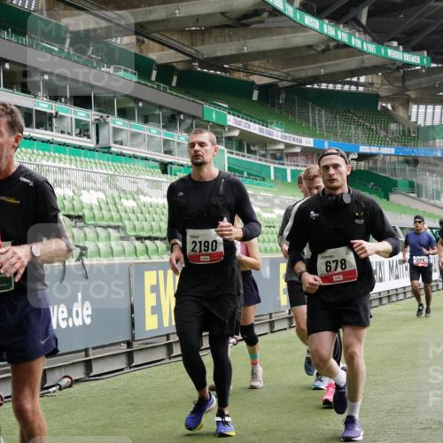 05.10.2025 - 20. swb-Marathon Bremen Michael Burmester http://msf.ph/oto/9331555 05.10.2025 13:05:14 Laufen im Stadion 190, 199, 406, 421, 490, 520, 611, 678, 712, 858, 924, 1061, 1132, 1147, 1228, 1404, 1455, 1480, 1545, 1702, 1746, 1765, 1834, 1840, 1867, 1990, 2009, 2058, 2190, 2399, 2536, 2584, 2604, 2664, 2785, 2802, 2901, 2935, 3008, 3025, 3049, 3216, 3378, 3380, 3413, 3433, 3445, 3450, 3479, 3483, 3561, 3658, 3799, 3809, 3837, 3901, 4001, 4055, 4187, 4207, 4241, 4326, 4332, 4376, 4627, 4634, 4665, 4671, 4676, 4838, 4855, 4858, 4892, 4904, 5247, 5286, 5295, 5382, 5614, 5904, 6283 meine-sportfotos.de