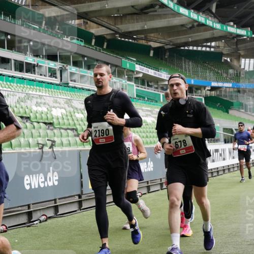 05.10.2025 - 20. swb-Marathon Bremen Michael Burmester http://msf.ph/oto/9331559 05.10.2025 13:05:14 Laufen im Stadion 190, 199, 406, 421, 490, 520, 611, 678, 712, 858, 924, 1061, 1132, 1147, 1228, 1404, 1455, 1480, 1545, 1702, 1746, 1765, 1834, 1840, 1867, 1990, 2009, 2058, 2190, 2399, 2536, 2584, 2604, 2664, 2785, 2802, 2901, 2935, 3008, 3025, 3049, 3216, 3378, 3380, 3413, 3433, 3445, 3450, 3479, 3483, 3561, 3658, 3799, 3809, 3837, 3901, 4001, 4055, 4187, 4207, 4241, 4326, 4332, 4376, 4627, 4634, 4665, 4671, 4676, 4838, 4855, 4858, 4892, 4904, 5247, 5286, 5295, 5382, 5614, 5904, 6283 meine-sportfotos.de