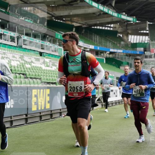 05.10.2025 - 20. swb-Marathon Bremen Michael Burmester http://msf.ph/oto/9331671 05.10.2025 13:05:25 Laufen im Stadion 190, 199, 406, 520, 611, 678, 712, 804, 817, 858, 924, 1061, 1132, 1147, 1228, 1404, 1455, 1480, 1545, 1610, 1702, 1746, 1765, 1834, 1840, 1867, 1990, 2009, 2058, 2187, 2190, 2198, 2437, 2536, 2584, 2604, 2785, 2802, 2902, 2935, 3008, 3025, 3049, 3216, 3317, 3378, 3380, 3413, 3445, 3450, 3479, 3561, 3799, 3809, 3837, 3853, 4055, 4187, 4207, 4241, 4326, 4332, 4376, 4563, 4634, 4665, 4671, 4676, 4831, 4855, 4892, 4904, 4983, 5176, 5286, 5295, 5362, 5382, 5614, 5824, 5904, 6283 meine-sportfotos.de