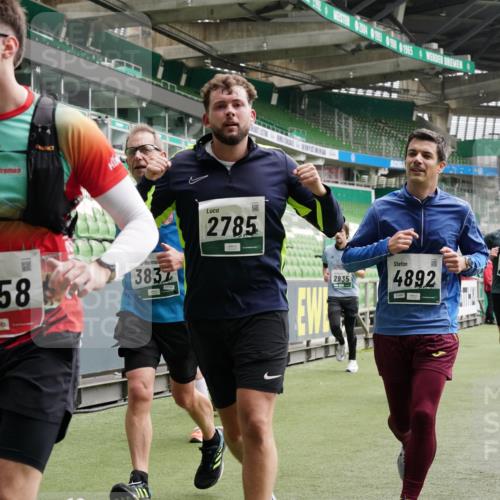 05.10.2025 - 20. swb-Marathon Bremen Michael Burmester http://msf.ph/oto/9331687 05.10.2025 13:05:26 Laufen im Stadion 190, 199, 406, 520, 611, 678, 712, 804, 817, 858, 924, 1061, 1132, 1147, 1228, 1404, 1455, 1480, 1545, 1610, 1702, 1746, 1765, 1834, 1840, 1867, 1990, 2009, 2058, 2187, 2190, 2198, 2437, 2536, 2584, 2604, 2785, 2802, 2902, 2935, 3008, 3025, 3049, 3216, 3317, 3378, 3380, 3413, 3445, 3450, 3479, 3561, 3799, 3809, 3837, 3853, 4055, 4187, 4207, 4241, 4326, 4332, 4376, 4563, 4634, 4665, 4671, 4676, 4831, 4855, 4892, 4904, 4983, 5176, 5286, 5295, 5362, 5382, 5614, 5824, 5904, 6283 meine-sportfotos.de