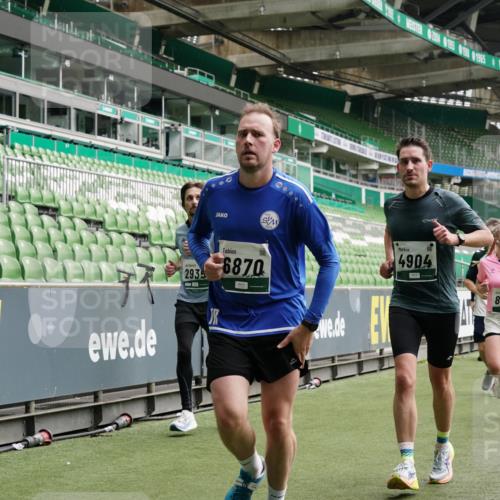 05.10.2025 - 20. swb-Marathon Bremen Michael Burmester http://msf.ph/oto/9331711 05.10.2025 13:05:28 Laufen im Stadion 190, 199, 406, 520, 611, 678, 712, 804, 817, 858, 924, 1061, 1132, 1147, 1228, 1404, 1455, 1480, 1545, 1610, 1702, 1746, 1765, 1840, 1867, 1990, 2009, 2058, 2187, 2190, 2198, 2437, 2536, 2584, 2604, 2785, 2802, 2902, 2935, 3008, 3025, 3049, 3216, 3317, 3378, 3380, 3413, 3445, 3450, 3479, 3561, 3799, 3809, 3837, 3853, 4055, 4187, 4207, 4241, 4326, 4332, 4376, 4563, 4641, 4665, 4676, 4831, 4855, 4892, 4904, 4983, 5176, 5286, 5295, 5362, 5382, 5614, 5824, 5904, 6283 meine-sportfotos.de